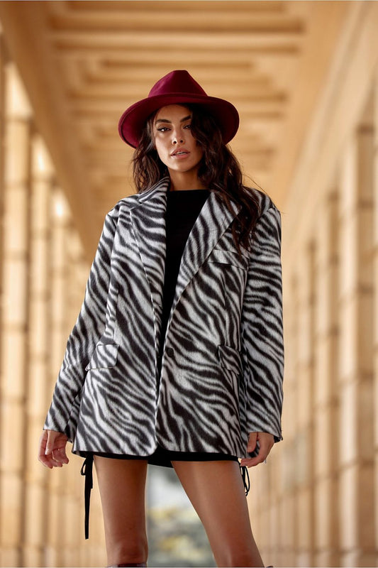 Blazer Animal Print blanco y negro (Exclusivo Online)