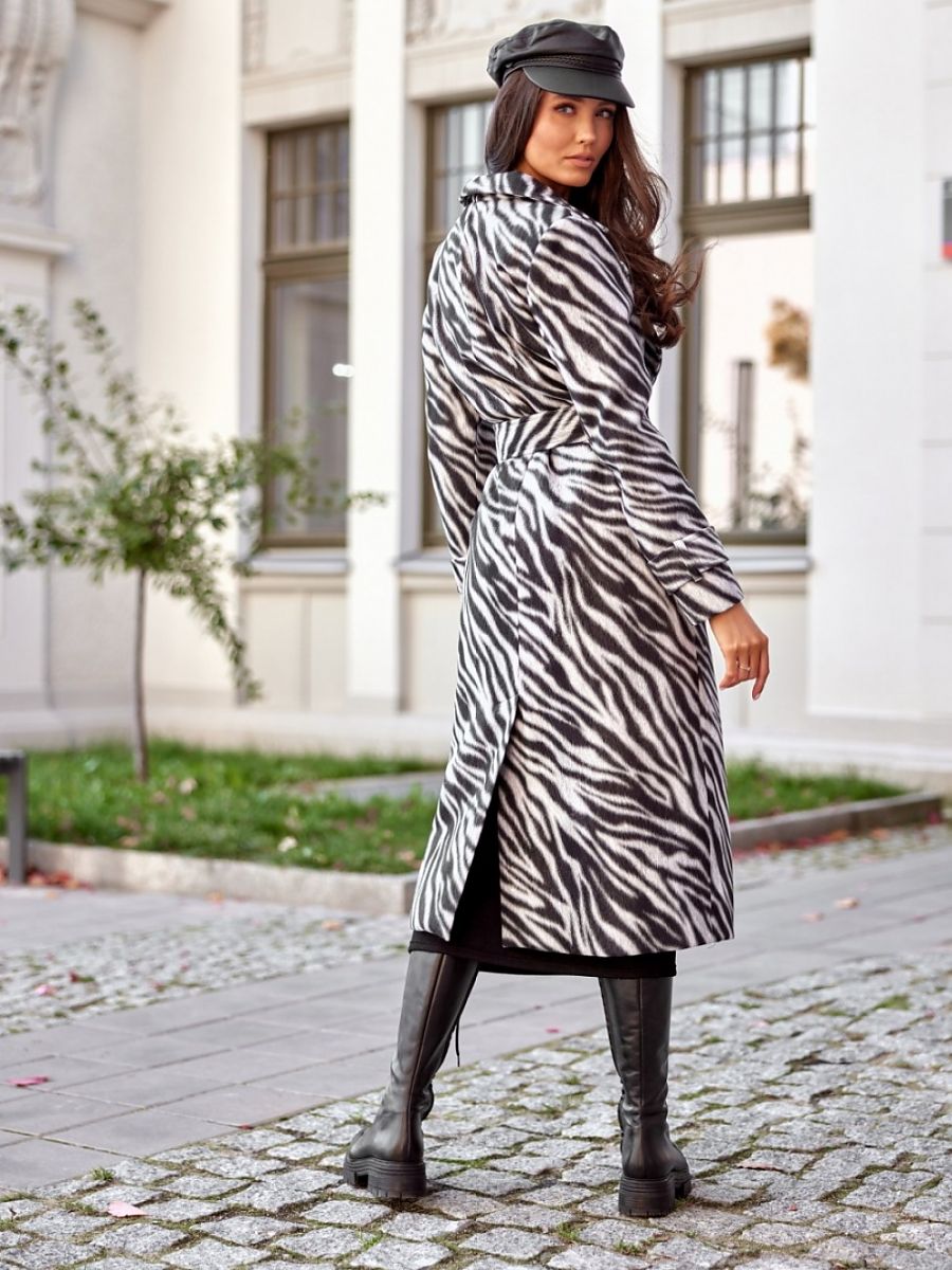 Abrigo largo "Animal Print" b/n (Exclusivo Online)