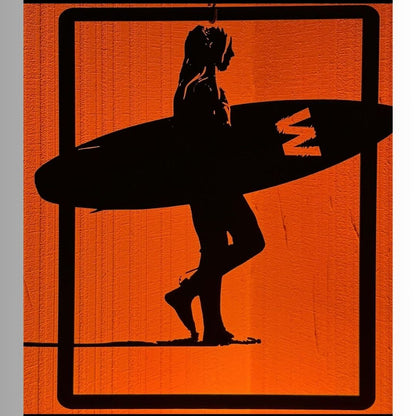 Cuadro "Chica con tabla de Surf "  (38x38cm Aprox)