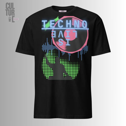 Consigue la camiseta mask future de Culture Mask. Estilo urbano disruptivo con estética cyberpunk y misteriosa. Máxima comodidad, algodón premium y envío gratis.